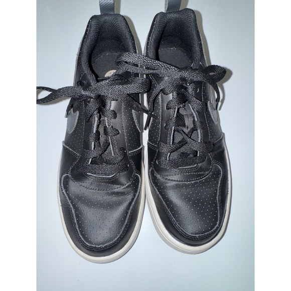Nike Other - Nike Court Borough Low Boys Size 5.5 Back To‎ School EUC